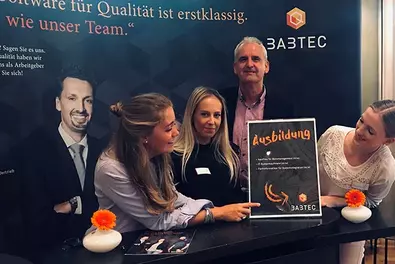 Babtec at the Wuppertal training fair Alina Ziehn, Julia Pastor and others at the Babtec stand at the Wuppertal Training Exchange